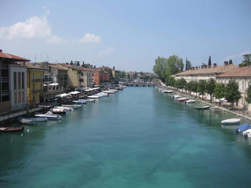 Fiori Sull'Acqua Apartments Peschiera del Garda Exteriér fotografie